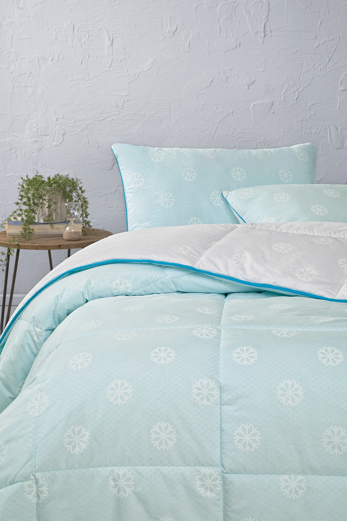 رو تختی آبی یاتاش مدل Bedding Dacron کد 321203